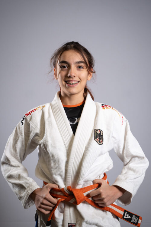 -44 Anais Sanvicente Yaguees